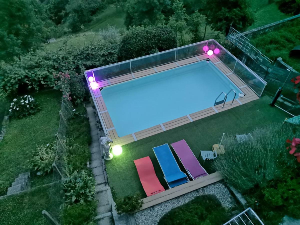 Chalet Con Piscina Garzeno Exteriör bild